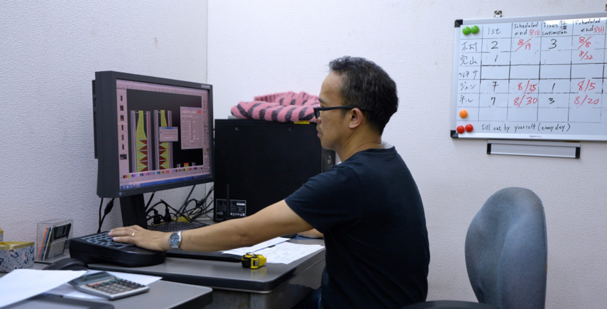 ホールガーメントは専用のソフトで設計図を作るところからスタート。同じ図柄でもこの組み方で、編み上がるスピードや傷の出現など仕上がりに違いが出る